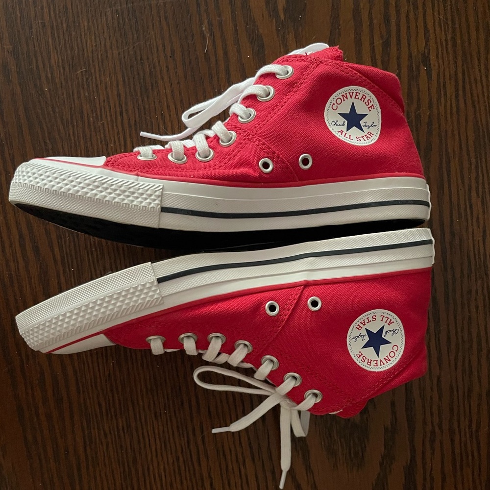 NWOT Converse Cherry 🍒 Red Madison Mid Tops